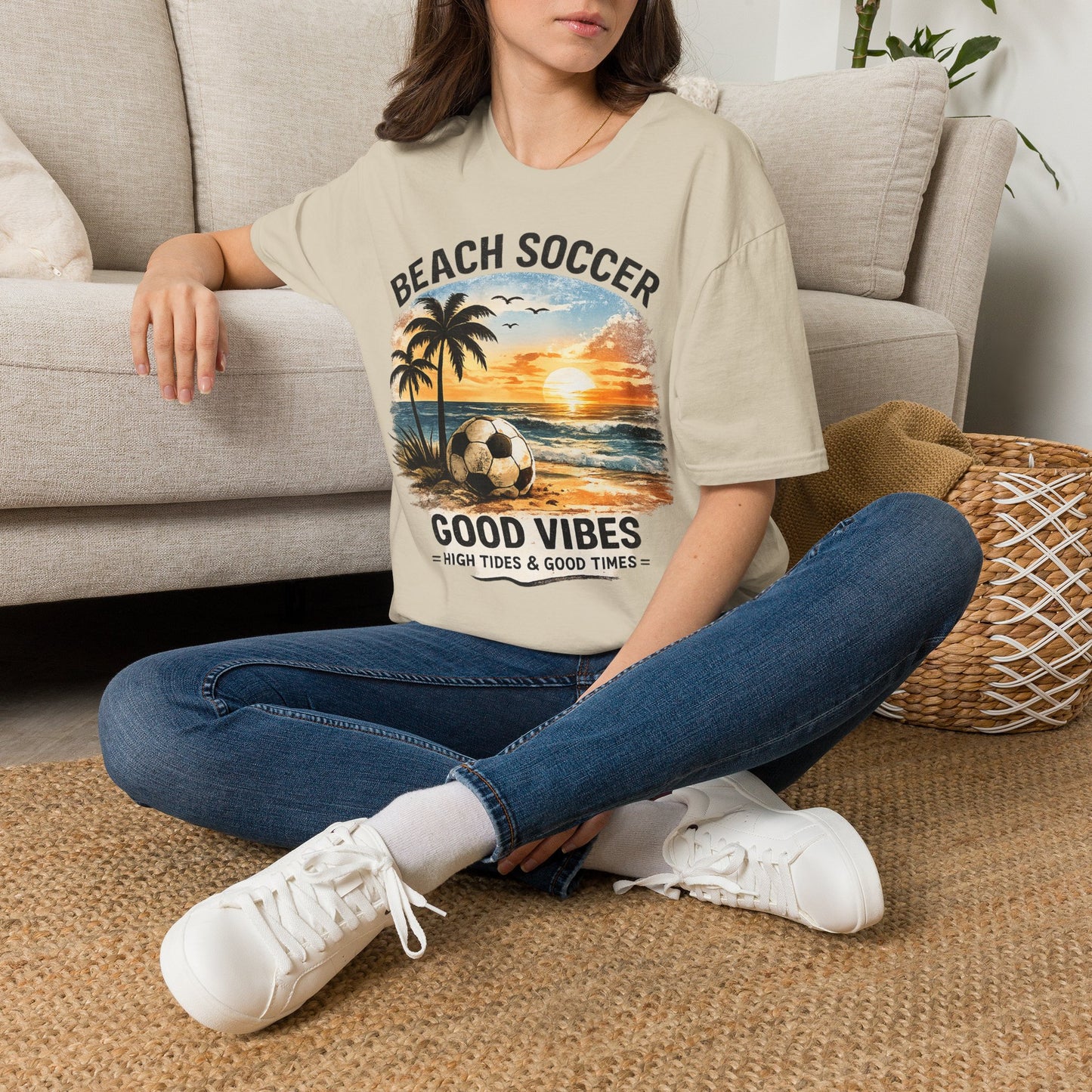 Beach Soccer – Good Vibes T-Shirt | Strandfußball & Sommer Feeling | High Tides & Good Times