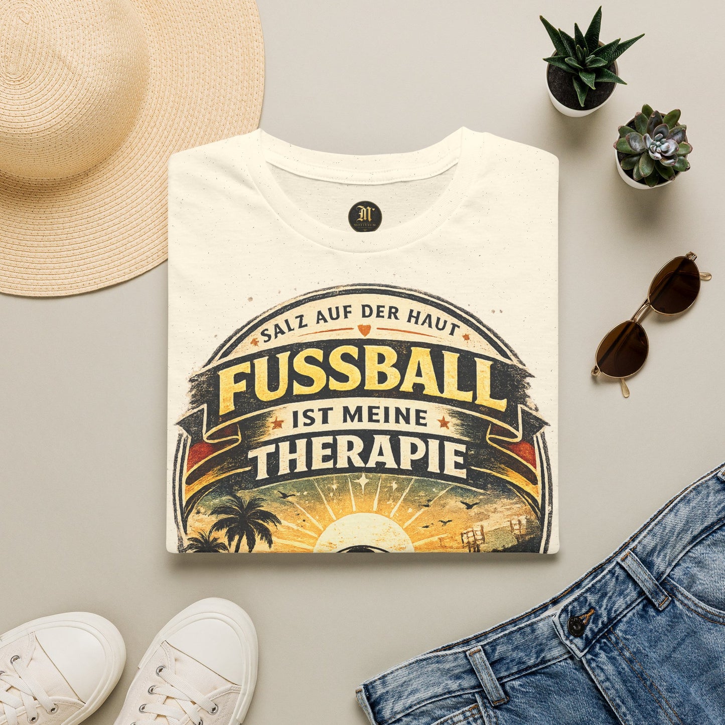 Fußball ist meine Therapie Shirt | Vintage Fußball Sommer Beach Lifestyle T-Shirt