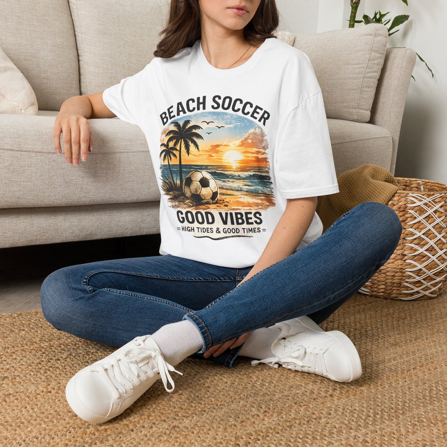 Beach Soccer – Good Vibes T-Shirt | Strandfußball & Sommer Feeling | High Tides & Good Times