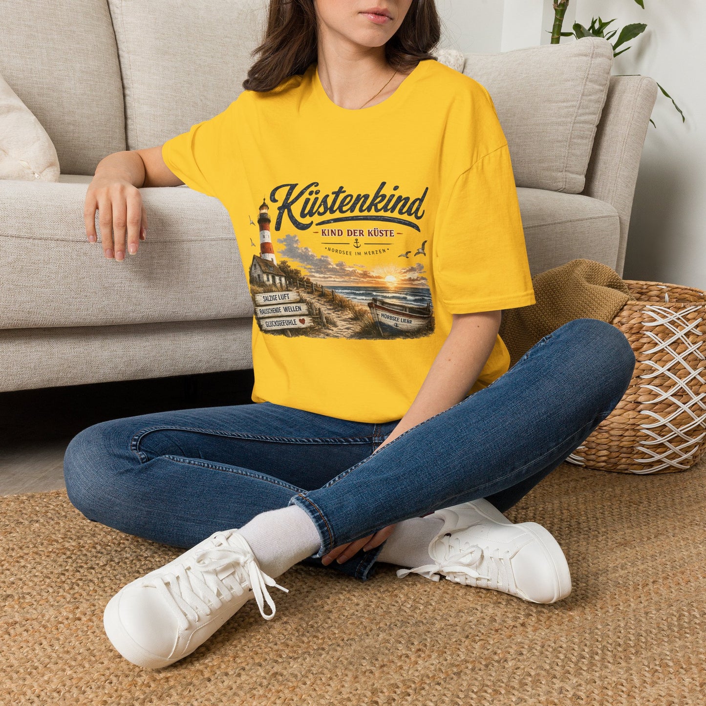Küstenkind T-Shirt – Kind der Küste | Nordsee im Herzen | Vintage Leuchtturm Strand Design | Maritimes Sommer Shirt