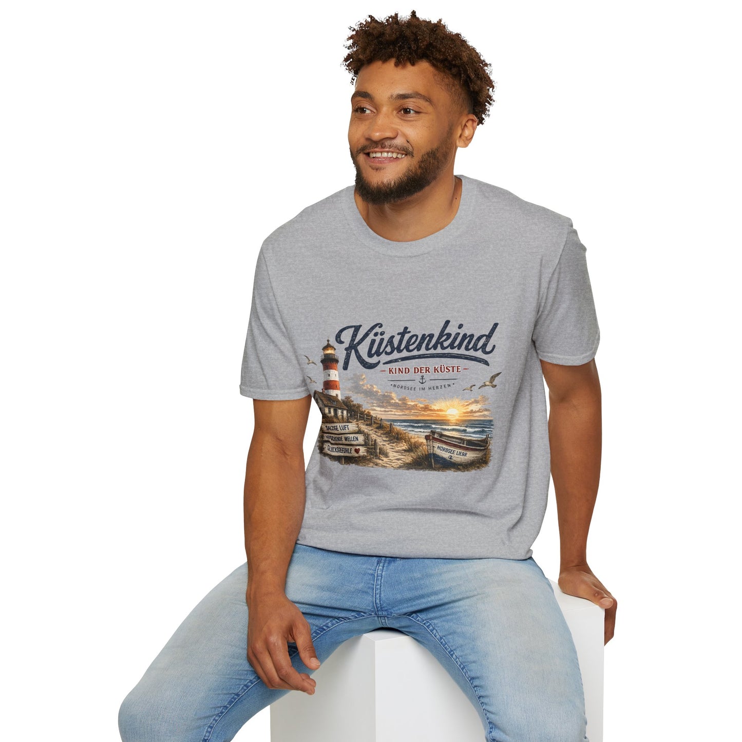 Küstenkind T-Shirt – Kind der Küste | Nordsee im Herzen | Vintage Leuchtturm Strand Design | Maritimes Sommer Shirt