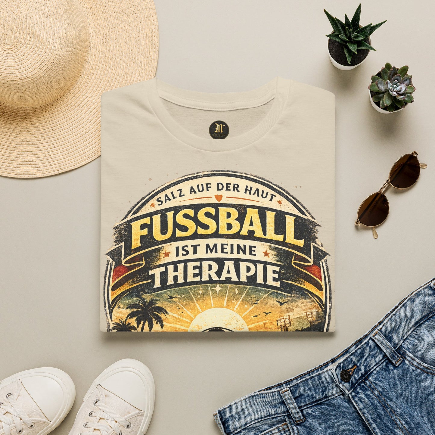 Fußball ist meine Therapie Shirt | Vintage Fußball Sommer Beach Lifestyle T-Shirt