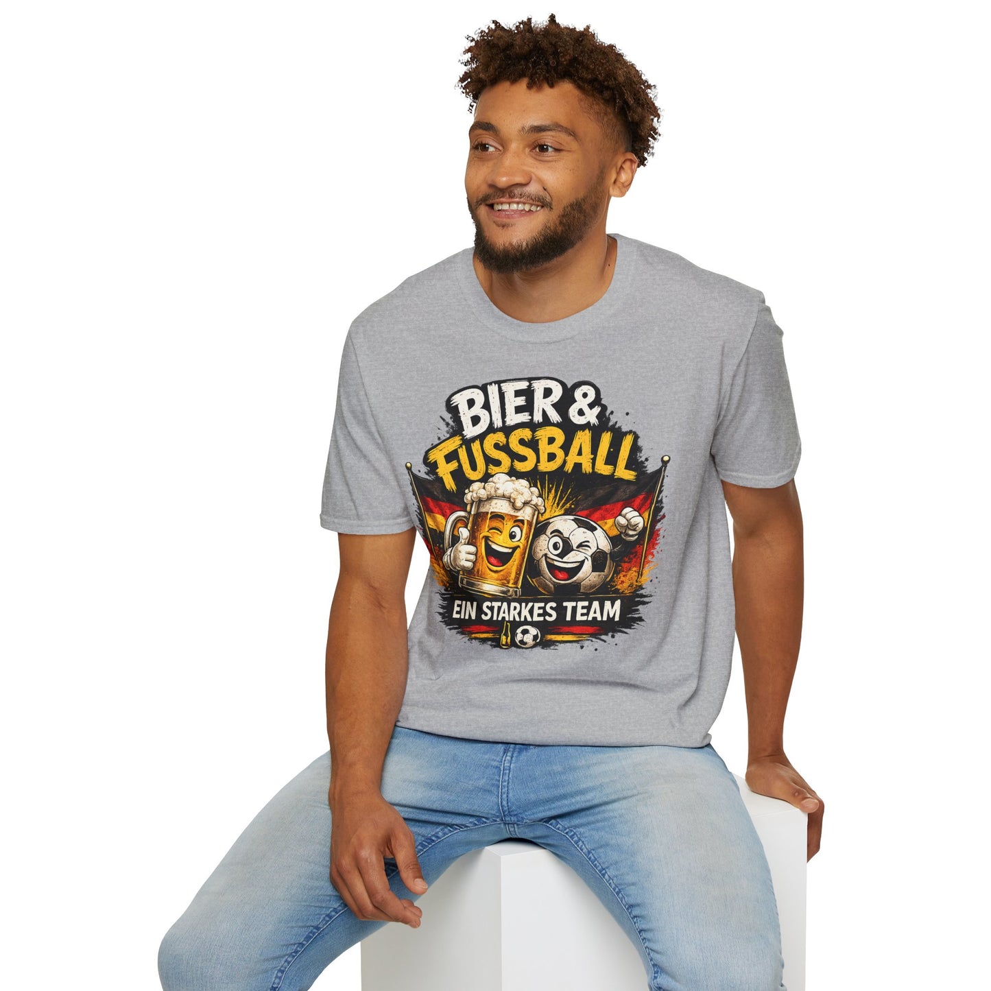 Bier & Fußball – Ein starkes Team | Deutschland Fan T-Shirt | Lustiges Fußball & Bier Design