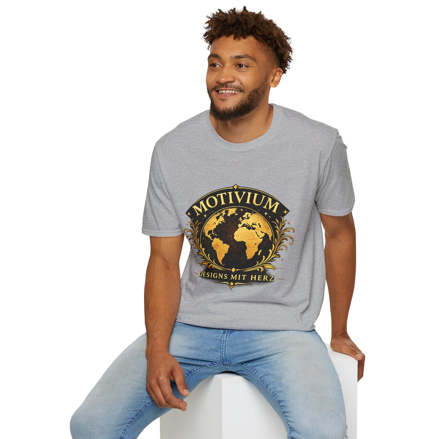 Motivium World Edition – Premium T-Shirt | Designs mit Herz