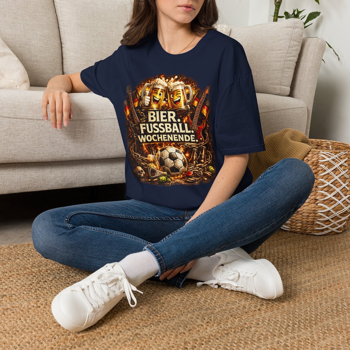 Bier. Fußball. Wochenende. | Deutschland Fan T-Shirt | Rockiger Fußball Fan Look