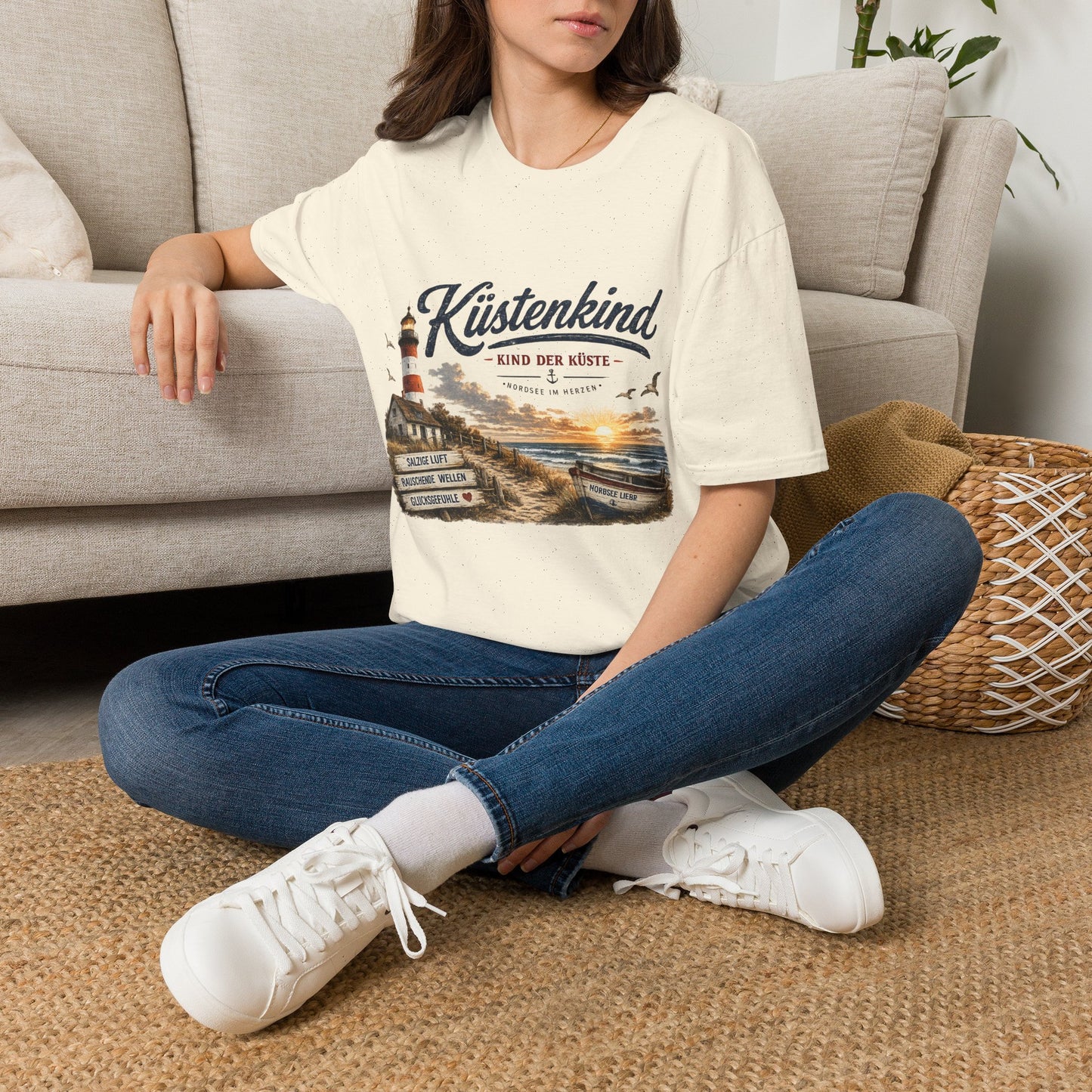 Küstenkind T-Shirt – Kind der Küste | Nordsee im Herzen | Vintage Leuchtturm Strand Design | Maritimes Sommer Shirt