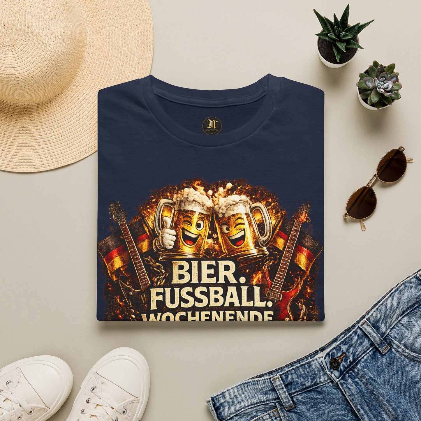 Bier. Fußball. Wochenende. | Deutschland Fan T-Shirt | Rockiger Fußball Fan Look